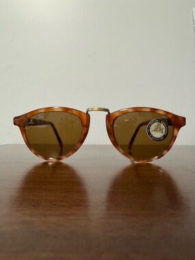 Vintage Bausch & Lomb Tortoiseshell Sunglasses w/ Gold Bridge - Never worn